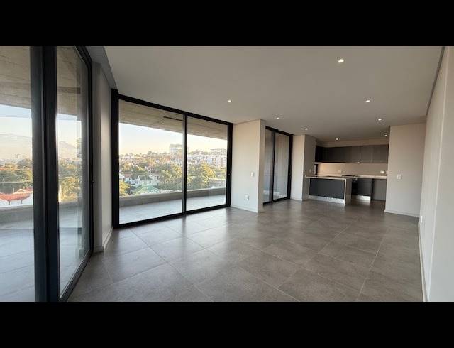 3 BEDROOM PENTHOUSE TO LET IN MORNINGSIDE